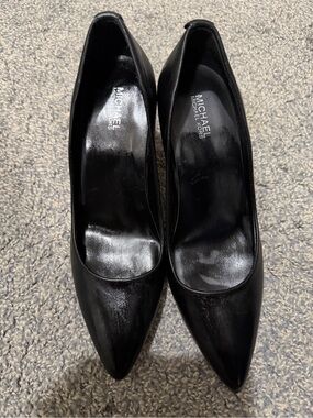 Michael Kors Black Pointed-Toe Leather Pumps